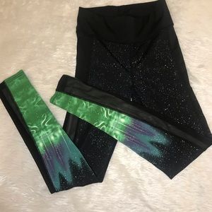 Northern lights exercise leggings with mesh detail